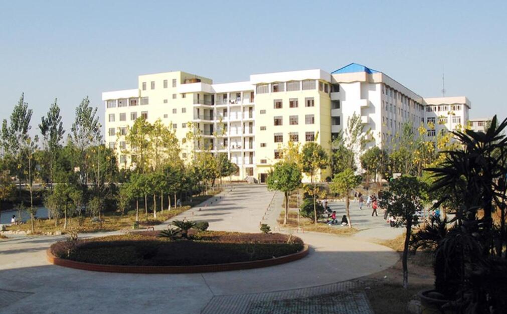 武汉市第一轻工业学校招生条件、对象、分数