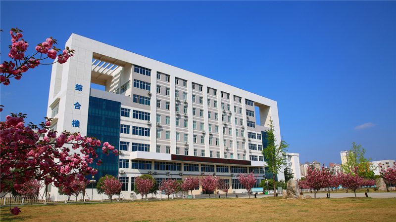 湖北信息工程学校招生条件、分数、对象