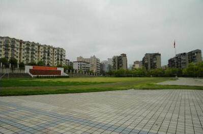 武汉市建设学校环境图