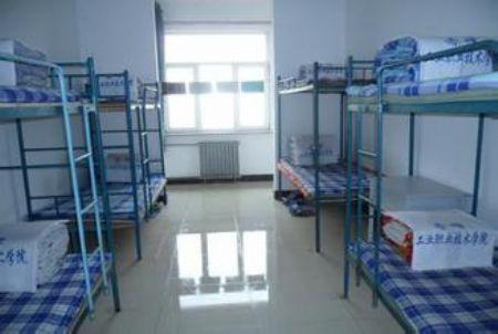 自贡市永安职业中学校宿舍环境、寝室环境
