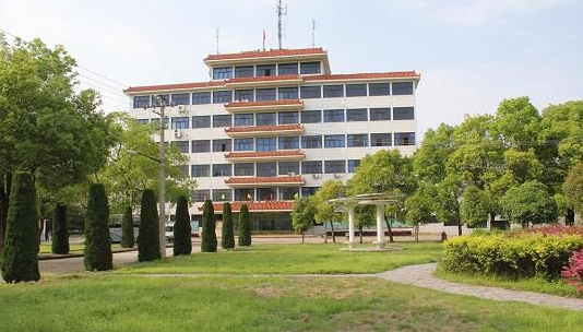 咸宁市生物机电工程学校