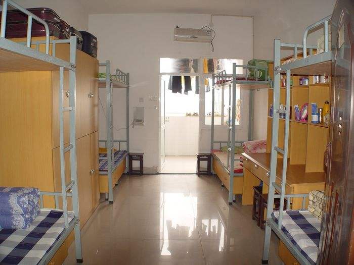 广安市世纪职业技术学校宿舍环境、寝室环境