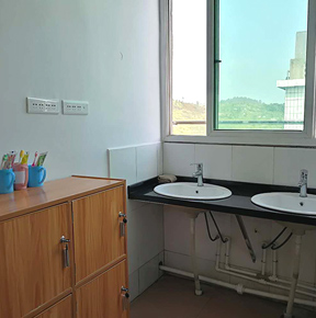 萍乡市湘东星海铁路航空职业学校