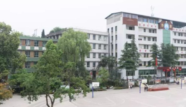 内江市泰来职业学校地址、学校校园地址在哪