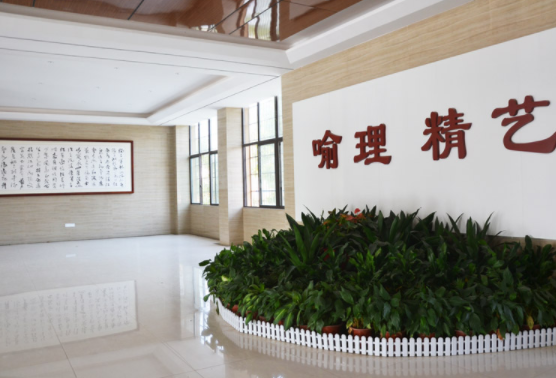 娄底市第一职业中学环境