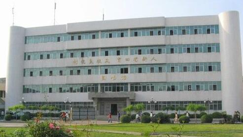 孝感市工业学校环境图