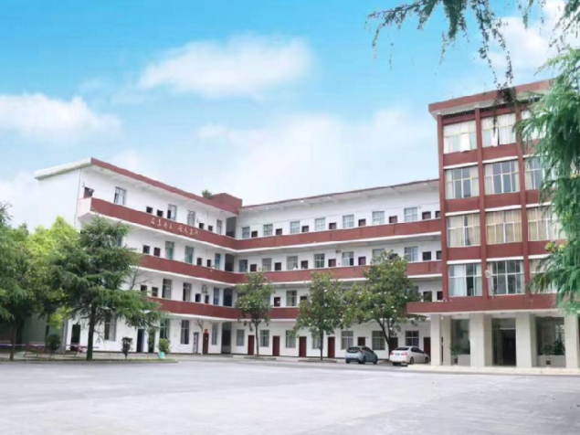 长沙科技工程学校