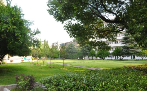 郴州综合职业中专学校简介、概况