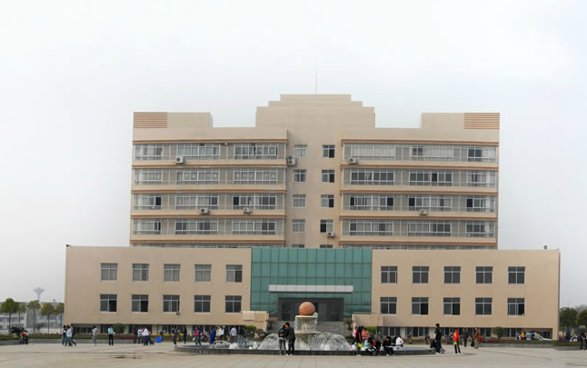 湖南省澧县职业中专学校环境、学校图片