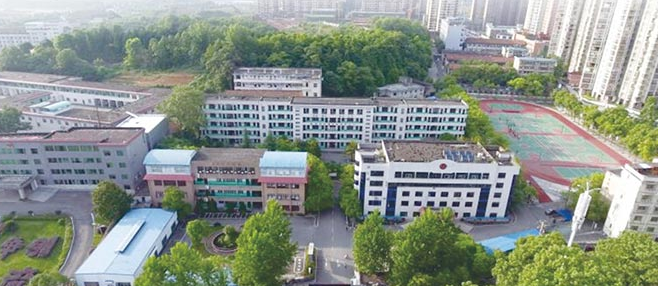 湖南省怀化工业高级技工学校环境、图片