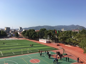 临湘市职业中专环境图片