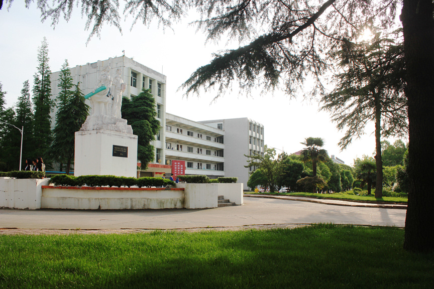 江西省通用技术工程学校 江西省通用技术工程学校