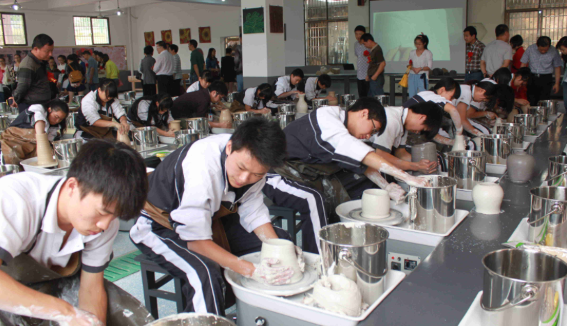 醴陵市陶瓷烟花职业技术学校招生、2019招生专业有哪些