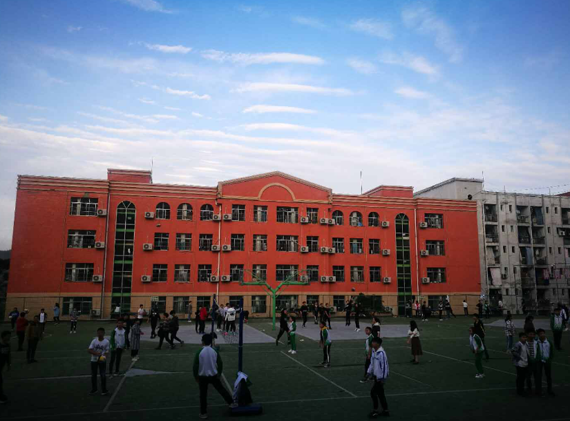 四川省仪陇县扶轮育才职业中学校学费、大概收费是多少