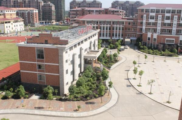 江西工商技工学校