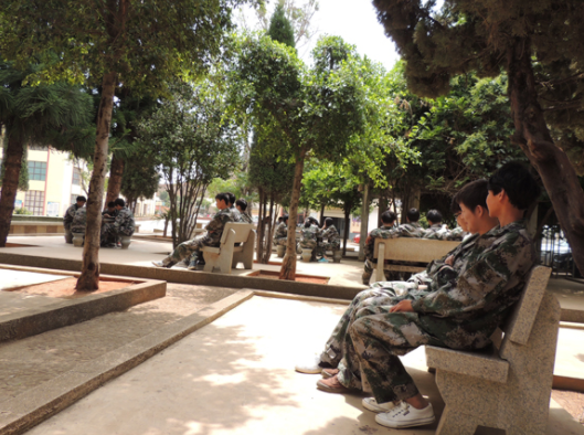 云南昆明工业学校是一个怎样的学校