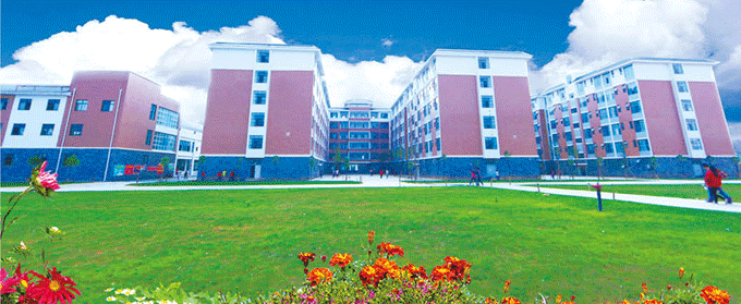 云南工业技师学院环境