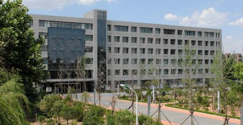 临沂市高级财经学校