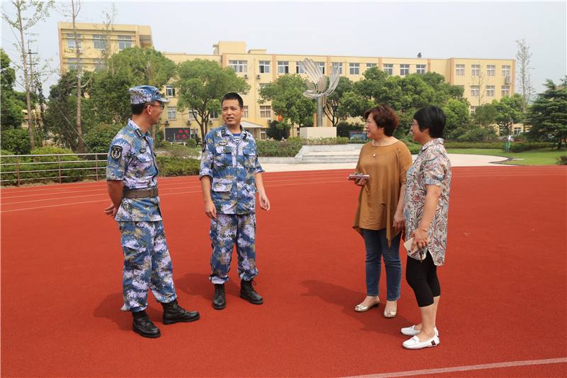 上海市新陆职业技术学校环境、学校图片