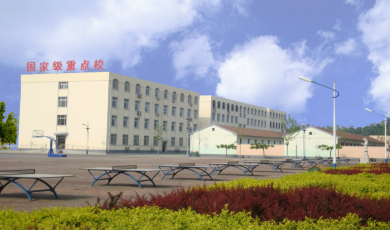 天津市雍阳中等专业学校环境、学校图片