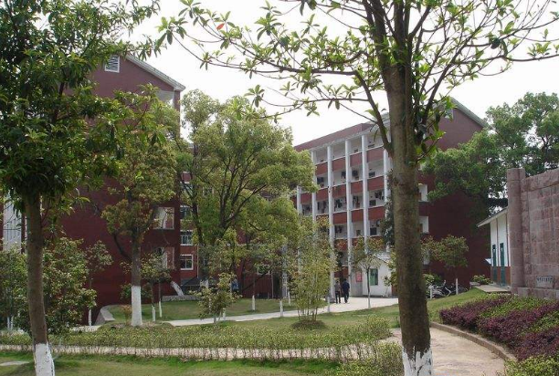 武夷山旅游职业中专学校招生要求、学校招生对象