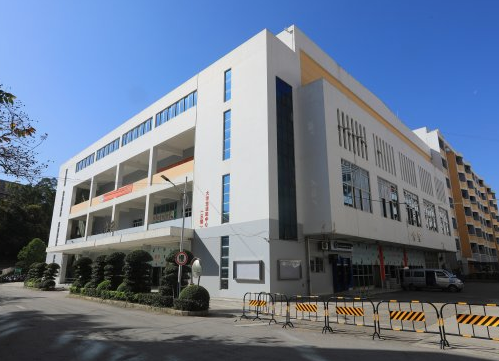 广西经贸职业技术学校