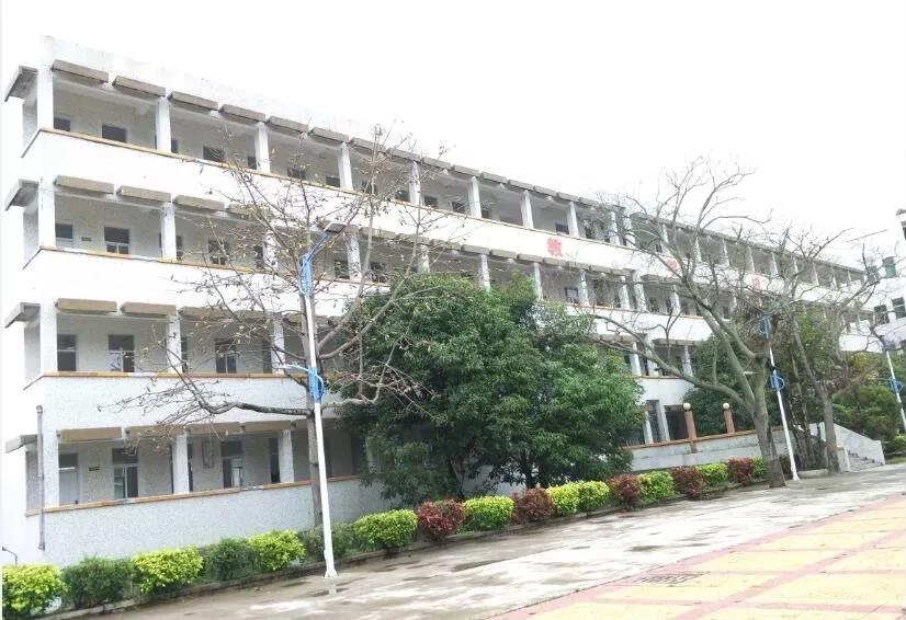饶平县贡天职业技术学校