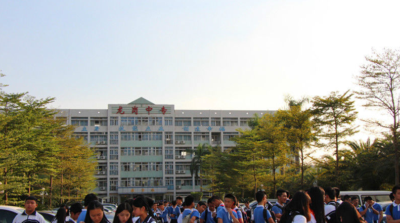 深圳市龙岗职业技术学校宿舍环境、寝室环境