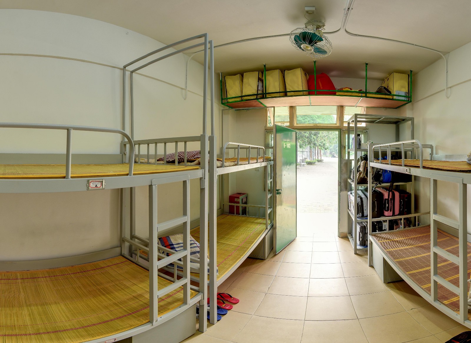 广州市交通运输职业学校宿舍环境、寝室环境