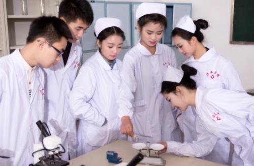 2020年重庆初中生读卫生学校有用吗