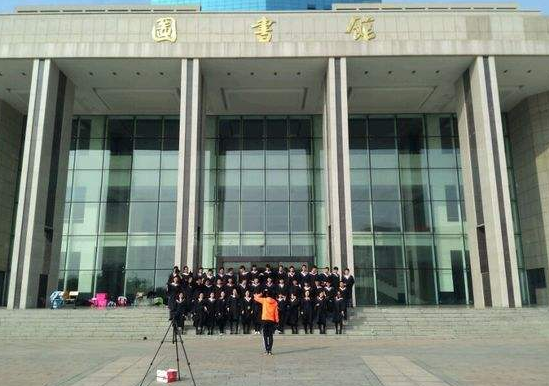 人民日报评论：职业教育不是“次等教育”