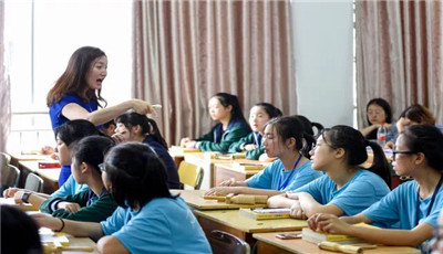 重庆女生初中毕业上幼师学校