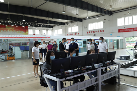 重庆市铁路工程学校的特色专业有哪些？