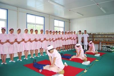 江西初中生读那个卫校好？