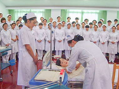 重庆知行卫生学校2021年有哪些专业？要招多少人？
