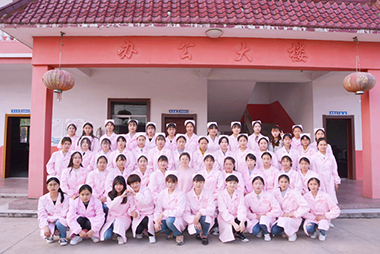 重庆初中生2021年读卫校护理怎么样？