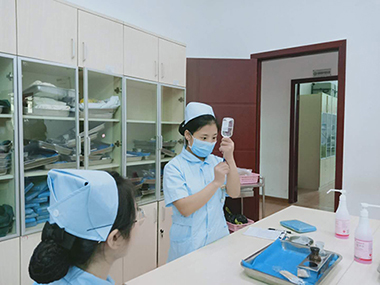 重庆2021年都哪些护理专业的学校？